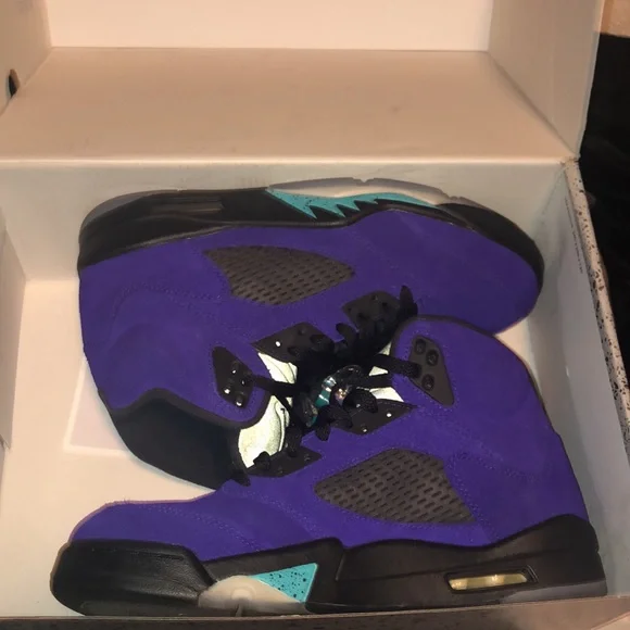 Air Jordan Alternate Grape 5s! - Picture 3 of 4